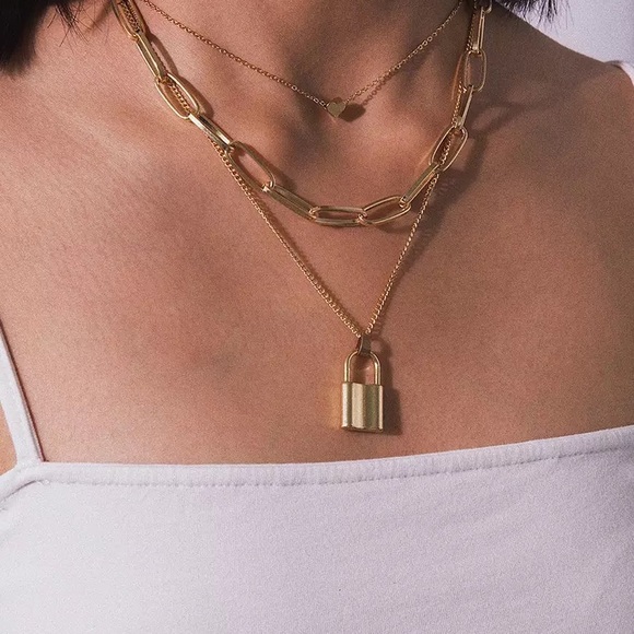 Jewelry - NEW! chain lock necklace set ✰